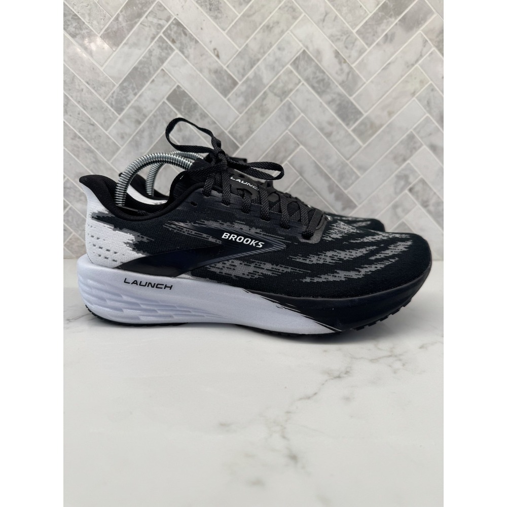 Brooks Launch 11 Running Shoes Mens Size 8.5 D 8.5D Black White Sneakers Mesh